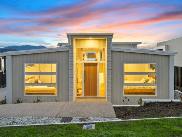 Townhouse for sale in Hobart, Tasmania