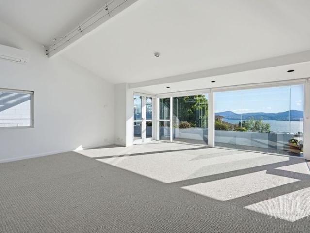 Townhouse for rent in Hobart, Tasmania