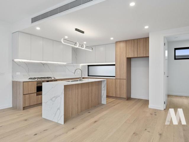 Townhouse for rent in The Reserve, Melbourne