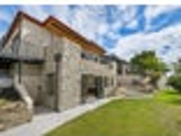 House for sale in Otakou
