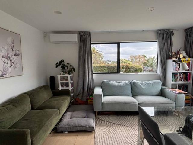 House for rent in Awhitu, Oroua County