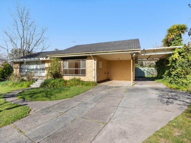 House for sale in Mount Clear, Ballarat