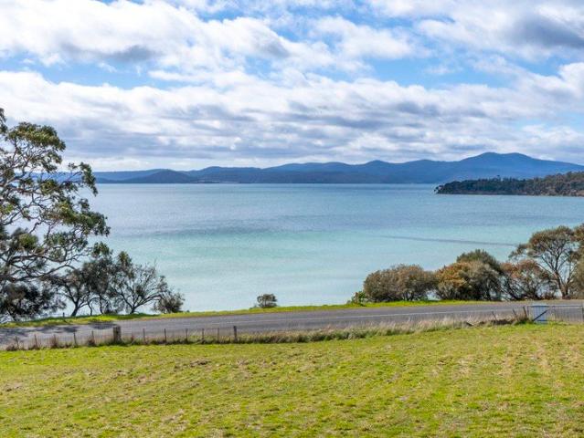 Land for sale in Saltwater River, Tasmania