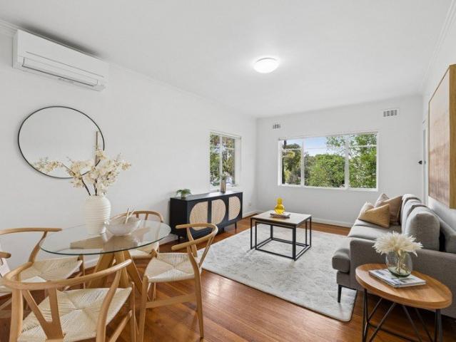 Apartment for sale in St Kilda East, Melbourne