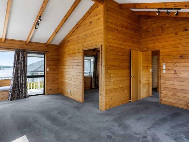 House for rent in Wairau Valley