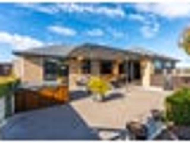 House for sale in Otakou