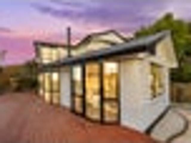 House for sale in Chaslands, Canterbury