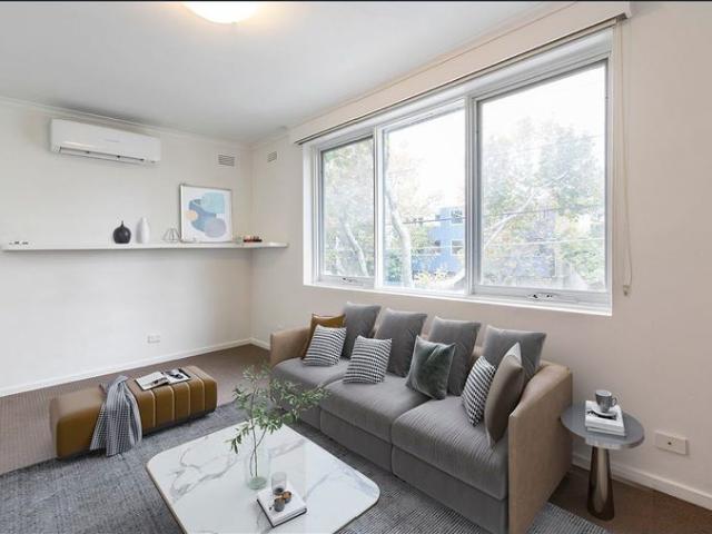 Apartment for rent in St Kilda, Melbourne