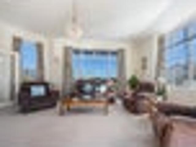 House for sale in Paremoremo