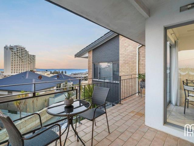 Villa for sale in Stirling, Western Australia