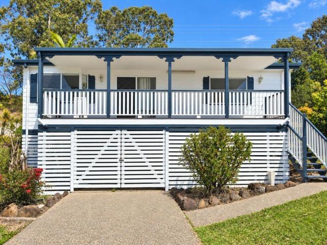 House for sale in Little Mountain, Sunshine Coast Regional