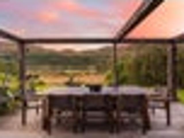 House for sale in Otakou