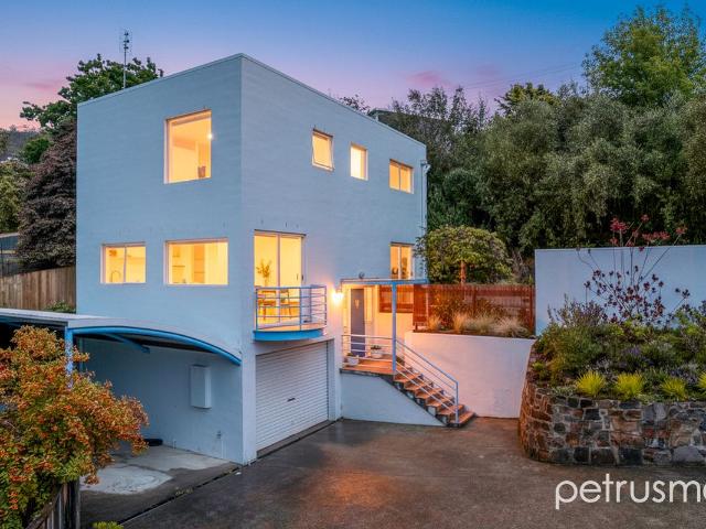 Villa for sale in Sandy Bay, Tasmania