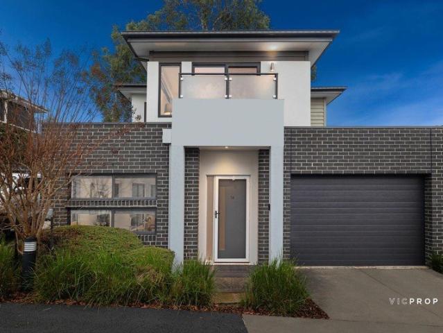 Townhouse for sale in Camerons Creek, Victoria