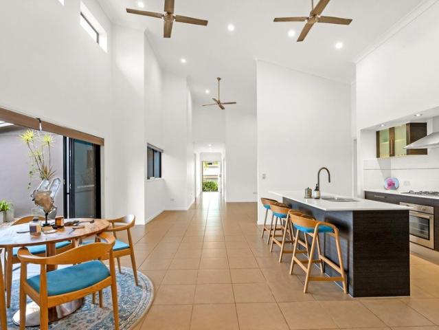 House for sale in Redlynch, Queensland