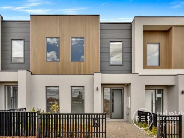 Townhouse for rent in Camerons Creek, Victoria