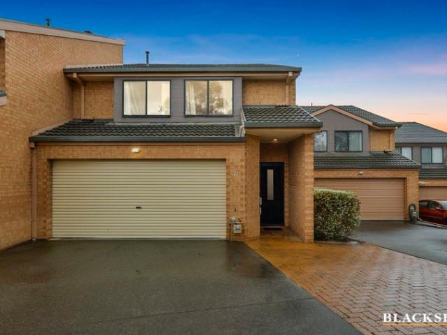 Townhouse for rent in Queanbeyan, New South Wales