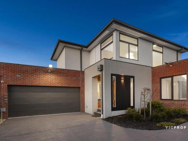 Townhouse for sale in Camerons Creek, Victoria
