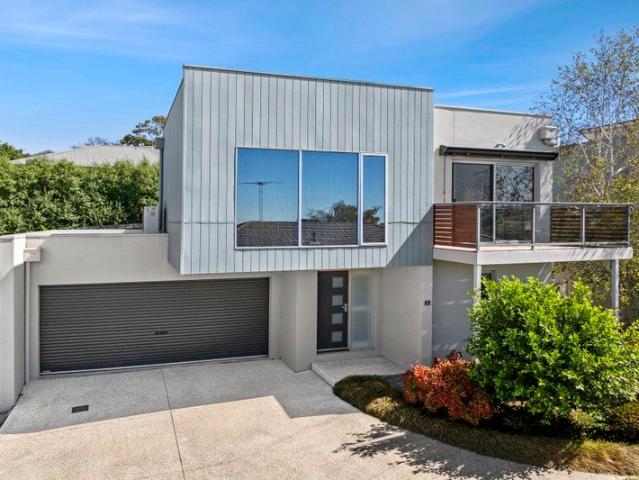 Townhouse for sale in Geelong, Victoria