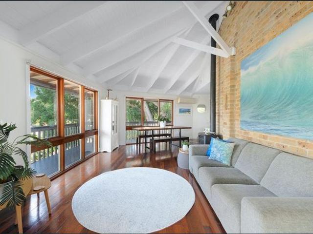 House for rent in Wollongong West, New South Wales
