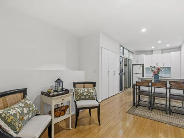 Townhouse for rent in Horseshoe Creek, South Australia