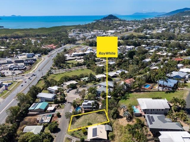 Land for sale in Cannonvale, Queensland