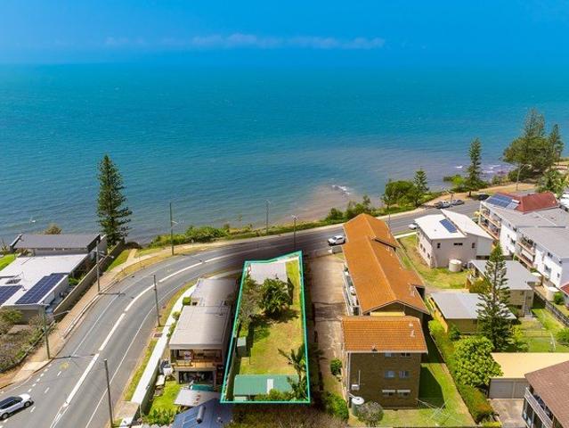 House for sale in Scarborough, Greater Brisbane