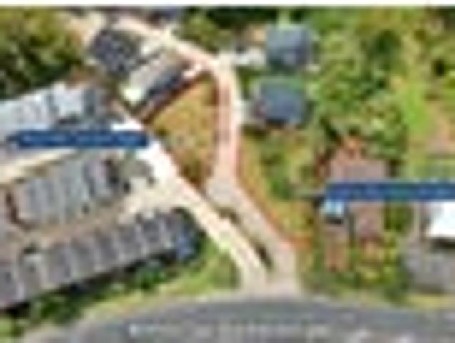 Land for sale in Paremoremo, Oroua County