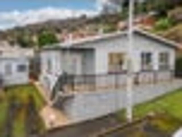 House for sale in Otakou