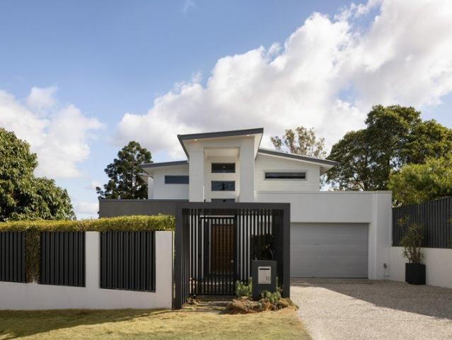 House for sale in Seven Hills, Greater Brisbane