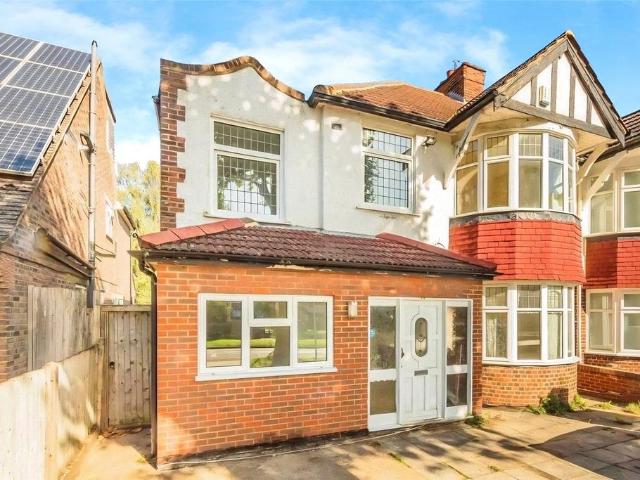 House for rent in Royal Borough of Kingston upon Thames, Greater London
