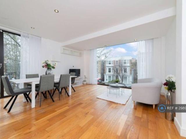 Apartment for rent in Maida Hill, Greater London
