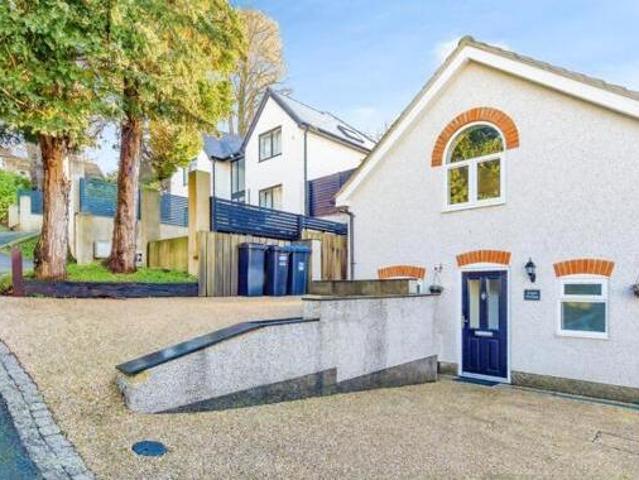 House for sale in Caterham, Tandridge