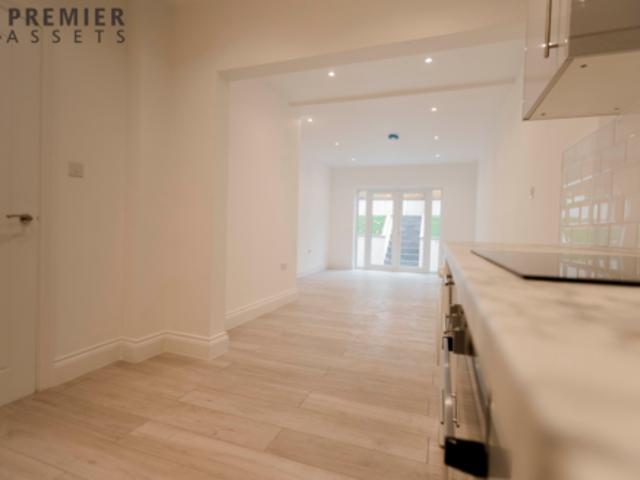 Apartment for rent in London Borough of Croydon, Addiscombe