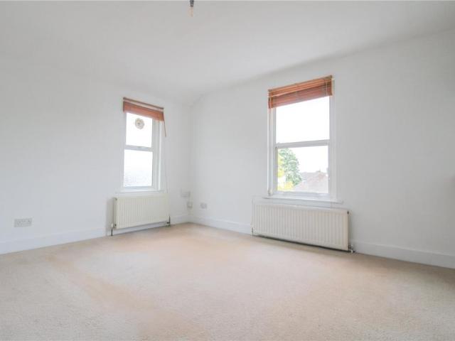 Apartment for rent in London Borough of Croydon, Addiscombe
