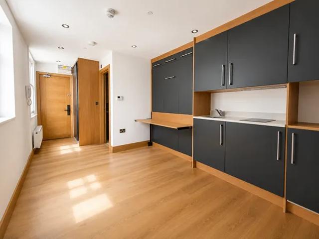 Studio for rent in London Borough of Croydon, Addiscombe