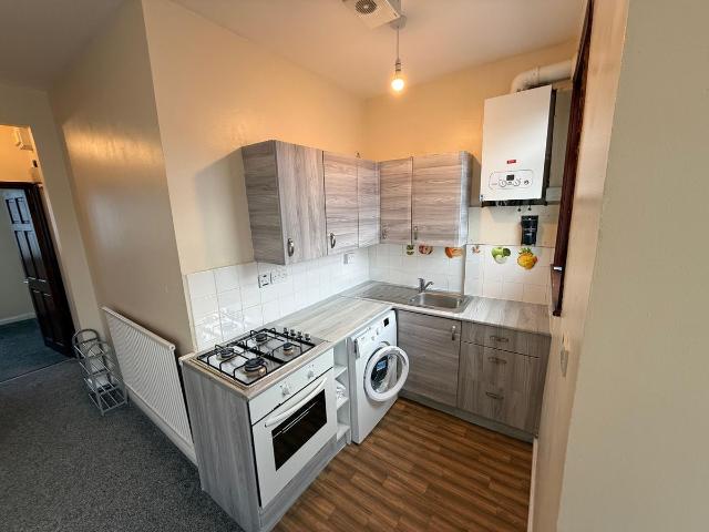 Apartment for rent in Seven Kings, Greater London
