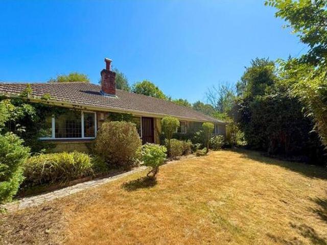 House for sale in Barton Stacey, Hampshire