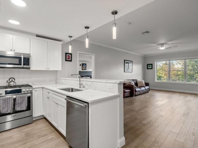 Condo for sale in Milton Village, Milton
