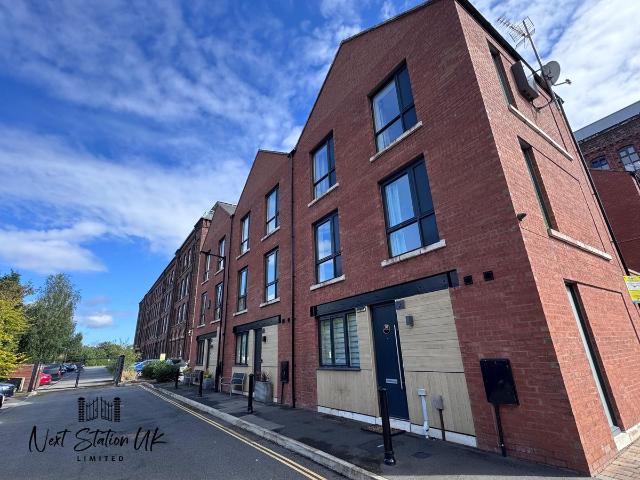 House for rent in Reddish, Stockport