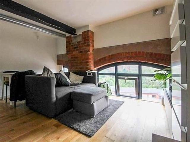 Apartment for rent in Reddish, Greater Manchester