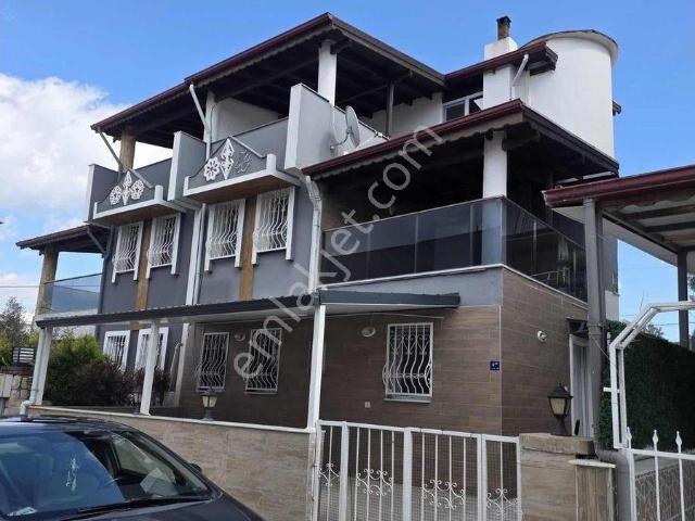 Kuşadasi, Aydin içerisinde kiralık Villa