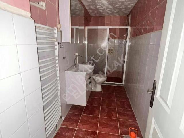 Akhisar, Manisa içerisinde satılık mülk