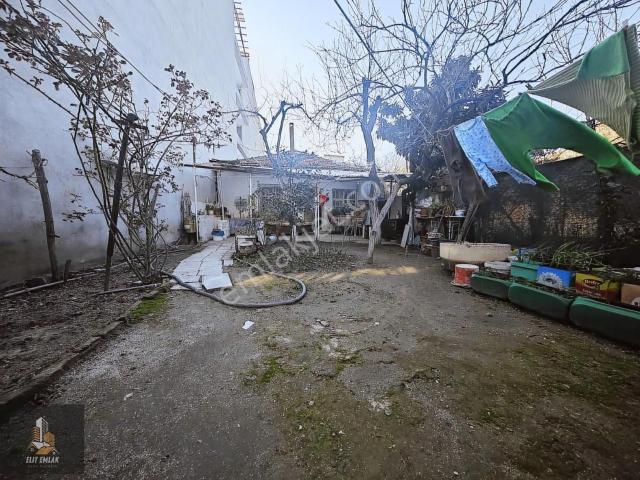 Akhisar, Manisa içerisinde satılık Villa
