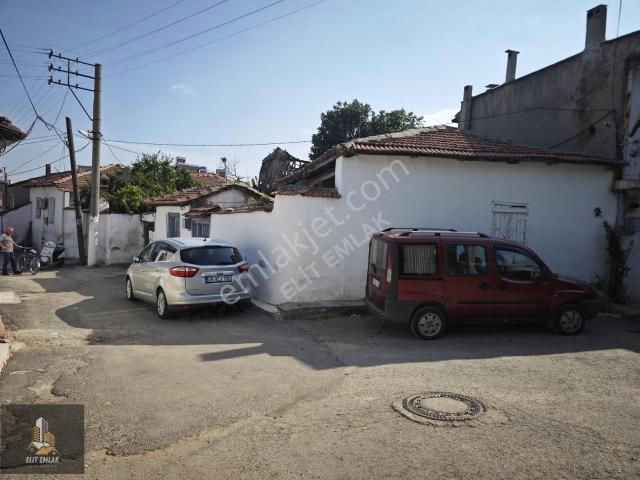 Akhisar, Manisa içerisinde satılık Villa