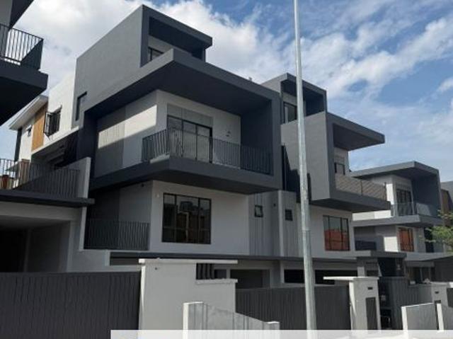 House for sale in Country Heights Damansara, Kuala Lumpur