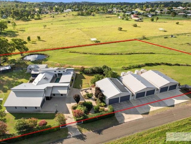 Cottage for sale in Warwick, Queensland
