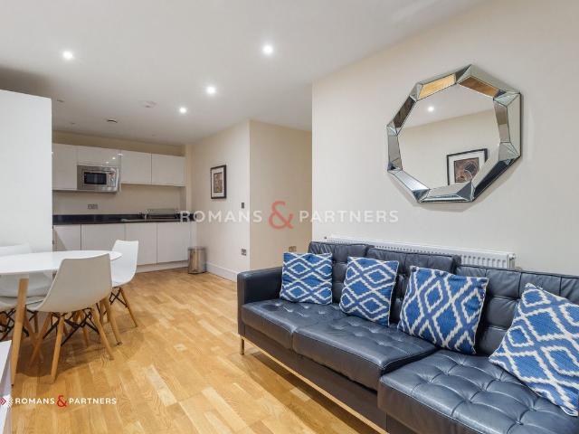House for rent in Limehouse, Greater London