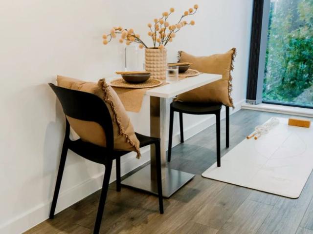 Studio for rent in St. Mildred's, The Bridge