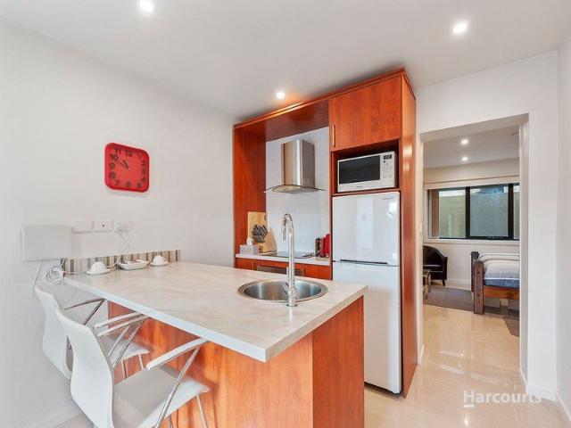 Granny Flat for rent in North Hobart, Hobart